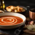 Soupe tomate grand mere velouté, assiette creuse, tomate